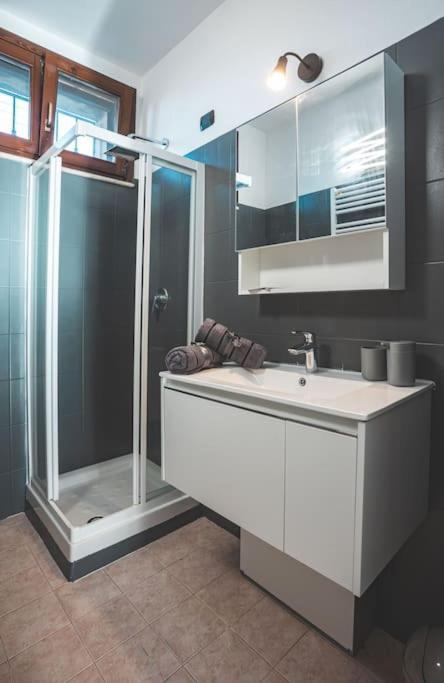 La Corte Apartment Monza - Milano + Free Wi-Fi Lissone Exterior photo